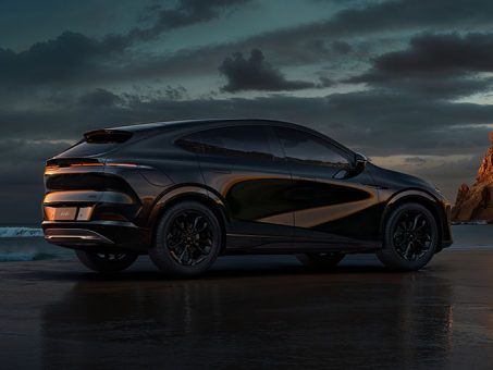 מבט מאחור על G6בגרסת Black Edition